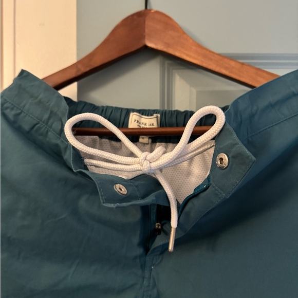 Frank & Oak
L
5” - Picture 3 of 5